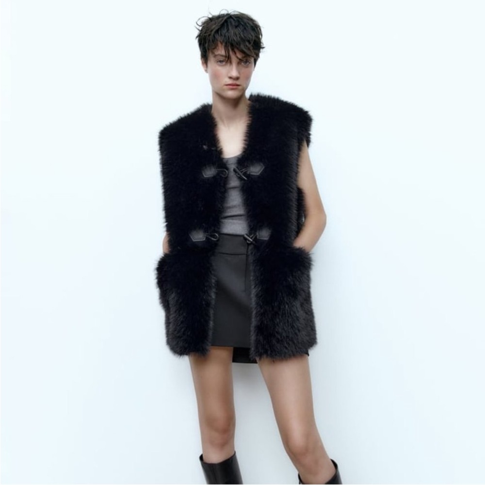Zara Black Fur Vest XS